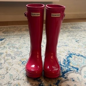 Hunter glossy pink rain boots EUC